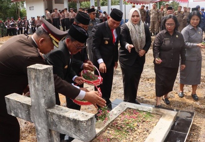 Dina Maulidah Ikuti Ziarah Nasional, Ajak Masyarakat Teladani Semangat Pahlawan