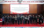 Jajaran Pemkab Murung Raya dan anggota DPRD berdiri bersama usai rapat paripurna ke-3 masa sidang II tahun 2026 di ruang sidang setempat.