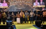 Suasana pembukaan Pesta Pasar Rakyat dan Festival Budaya Mihing Manasa 2026 di Kuala Kurun oleh Bupati Gunung Mas Jaya Samaya Monong.